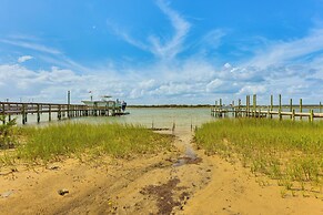 Coastal Oasis w/ Hot Tub: Walk to Beach!