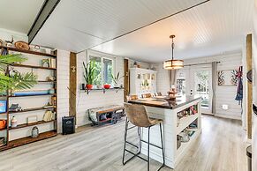 Coastal Oasis w/ Hot Tub: Walk to Beach!