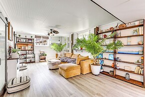 Coastal Oasis w/ Hot Tub: Walk to Beach!