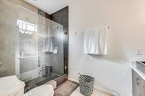 Covered Patio & Grill: Colorful Mcallen Home