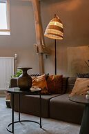 Chic Rooftop Apartment in Antwerp s Shopping hub