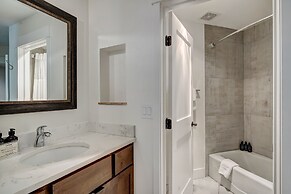 Chic Condo At The Foot Of Quicksilver Chair Lift 2 Bedroom Condo