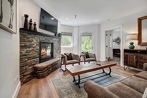 Chic Condo At The Foot Of Quicksilver Chair Lift 2 Bedroom Condo