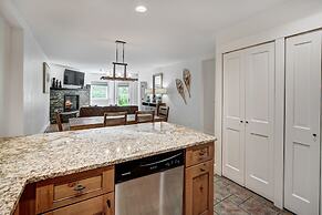 Chic Condo At The Foot Of Quicksilver Chair Lift 2 Bedroom Condo