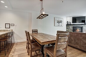 Chic Condo At The Foot Of Quicksilver Chair Lift 2 Bedroom Condo