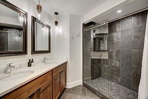 Chic Condo At The Foot Of Quicksilver Chair Lift 2 Bedroom Condo