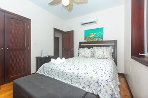 Coco View Canal Lot 18 Private Home 3 Bedroom Home