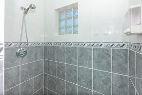 Coco View Canal Lot 18 Private Home 3 Bedroom Home