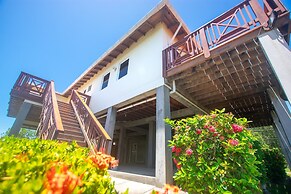 Coco View Canal Lot 18 Private Home 3 Bedroom Home