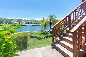 Coco View Canal Lot 18 Private Home 3 Bedroom Home