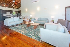 Coco View Canal Lot 18 Private Home 3 Bedroom Home