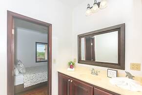 Coco View Canal Lot 18 Private Home 3 Bedroom Home