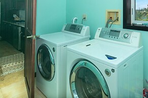 Coco View Canal Lot 18 Private Home 3 Bedroom Home