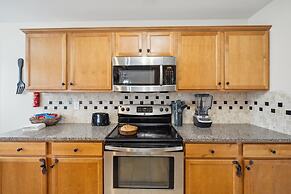 Charming Family Retreat With Spacious Yard 3 Bedroom Home