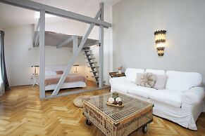 Wenceslas Square Residence