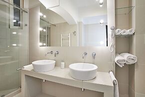 Wenceslas Square Residence