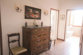 Ponchielli 8 Vintage Flat