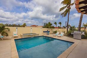Beautiful 4BR 3BA Villa w Private Pool Jacuzzi