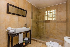 Beautiful 4BR 3BA Villa w Private Pool Jacuzzi