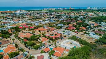 Beautiful 4BR 3BA Villa w Private Pool Jacuzzi