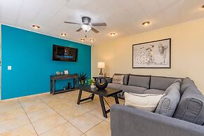 Beautiful 4BR 3BA Villa w Private Pool Jacuzzi