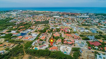 Beautiful 4BR 3BA Villa w Private Pool Jacuzzi