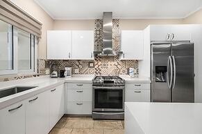 Amazing 4BR 3BA Villa Palm Beach w NEW Pool