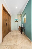 Amazing 4BR 3BA Villa Palm Beach w NEW Pool