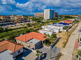 Amazing 4BR 3BA Villa Palm Beach w NEW Pool