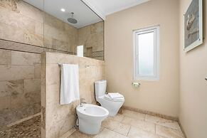 Amazing 4BR 3BA Villa Palm Beach w NEW Pool