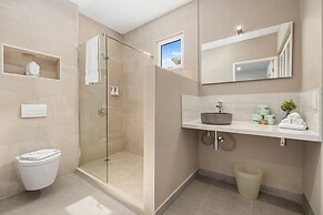 Amazing 4BR 3BA Villa Palm Beach w NEW Pool