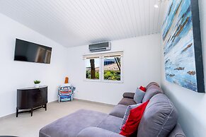 1 MIN Walk 2 Arashi Beach Suite w Roofdeck Pool