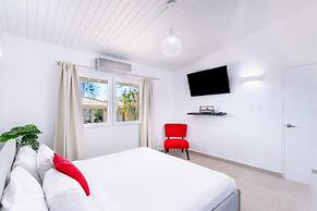 1 MIN Walk 2 Arashi Beach Suite w Roofdeck Pool