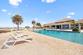 Beautiful Gold Coast Gem Pools Tennis Gym