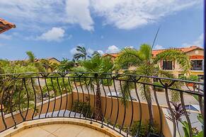 Beautiful Gold Coast Gem Pools Tennis Gym