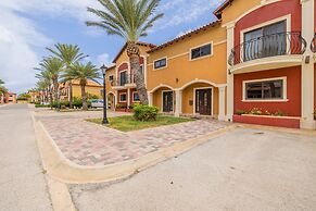 Beautiful Gold Coast Gem Pools Tennis Gym