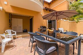 Beautiful Gold Coast Gem Pools Tennis Gym