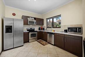 Beautiful Gold Coast Gem Pools Tennis Gym