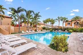 Beautiful Gold Coast Gem Pools Tennis Gym