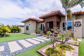 Luxury New 5 Location Pool Outdoor Kitchen