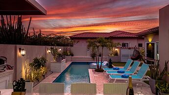 Luxury New 5 Location Pool Outdoor Kitchen