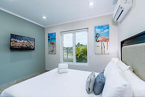 Luxury New 5 Location Pool Outdoor Kitchen