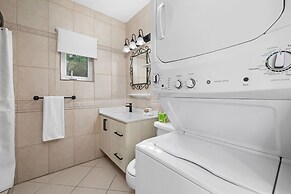 NEW 2BR 2BA Gated Community w Pool Palm Beach