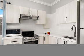 NEW 2BR 2BA Gated Community w Pool Palm Beach