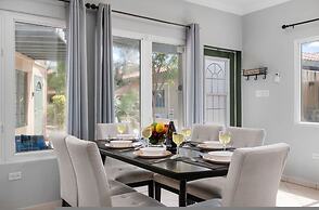 NEW 2BR 2BA Gated Community w Pool Palm Beach