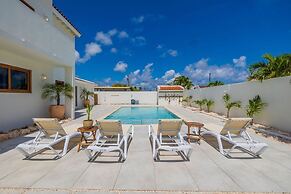 Buddha House 5 5 Palapa Suite Pool in Palm Beach