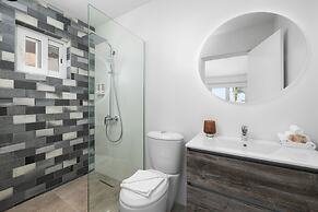 Brand NEW Private Pool King Beds Palmbeach