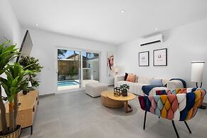 Brand NEW Private Pool King Beds Palmbeach