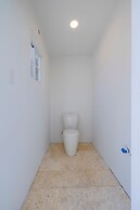 Brand NEW Private Pool King Beds Palmbeach