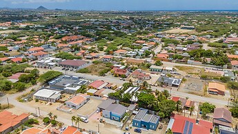 Brand NEW Private Pool King Beds Palmbeach